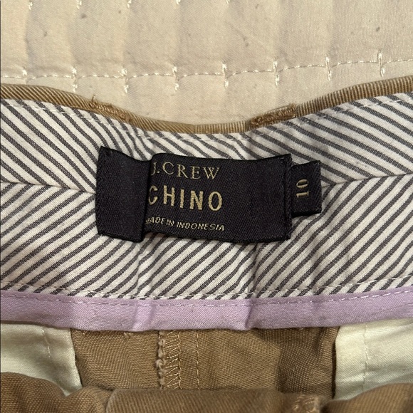 3 pairs! J. Crew Women's Chino Shorts - White, Gray, & Tan - Picture 4 of 10